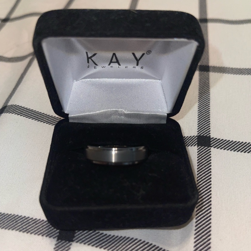 Kay jewelers TRITON 13.5 Men’s wedding band